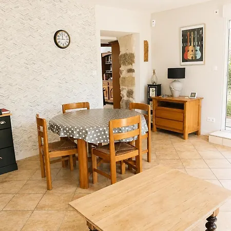 Дом отдыха La Longere Des Chats Maison Au Calme Et Au Frais En Campagne 2-6 Pers